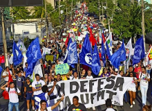 Mato Grosso na rua em defesa da Educação e contra a reforma da aposentadoria