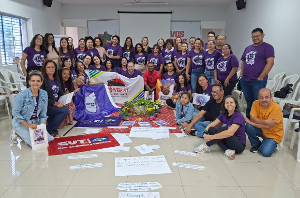 Curso de formação da CUT-MT trabalha campanha de combate ao feminicídio